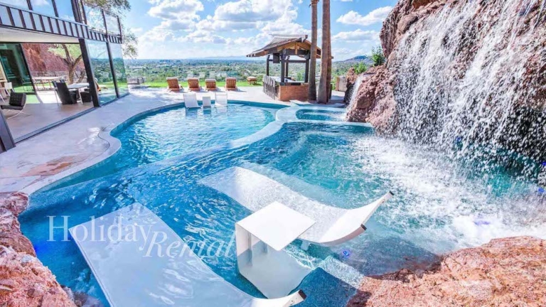 luxury vacation rental pool