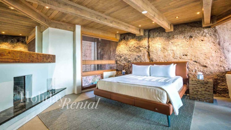vacation rental bedroom built into camelback mountain